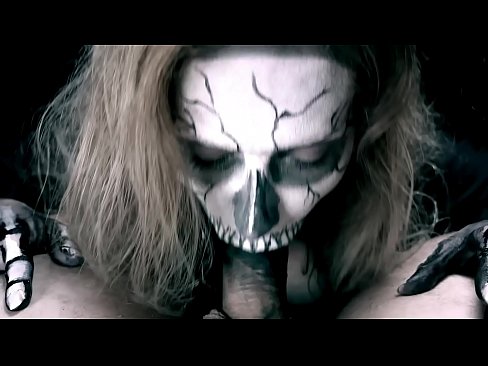 ❤️ Demona knabino suĉanta kokon per sia nigra buŝo kaj glutante kumon. ❤️ Fikado ĉe ni % eo.xxxner.ru%